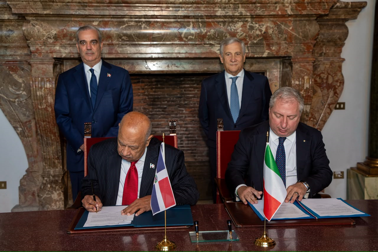 Presidente Abinader llama a empresarios italianos a invertir en República Dominicana